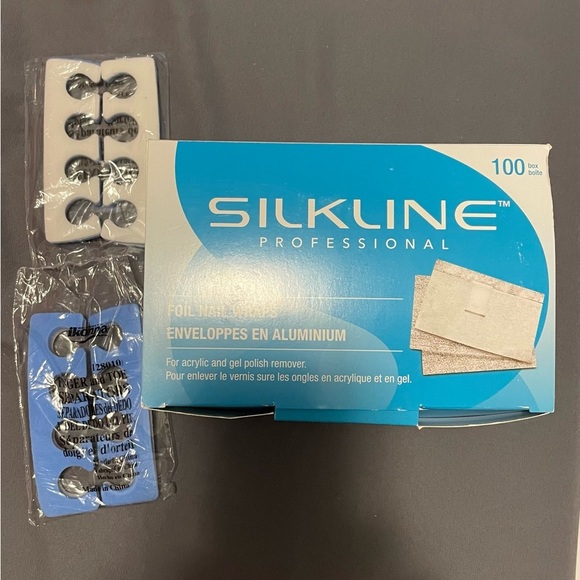 Box of Foil Nail Wraps - Picture 3 of 3